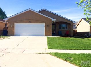 3911 Pronghorn Ln, Pueblo, CO 81005