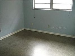 4th image of 116 Mission Hills Ave