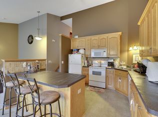 12155 Hummingbird St NW, Coon Rapids, MN 55448