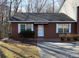 75 Laurelwood Dr APT 69, Marion, NC 28752