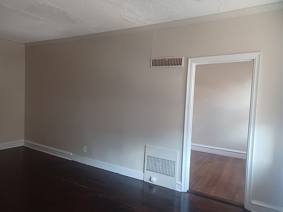 5th image of 250 Farmington Avenue Laurel Street 214 #330