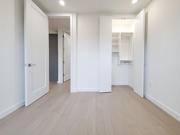 5th image of 19 Wyckoff St #12P