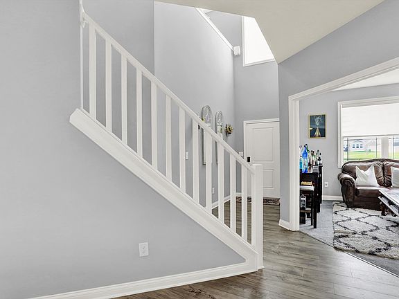 3rd image of 7303 Dodson Ln