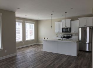 757 E Oakhampton Dr, Sandy, UT 84094