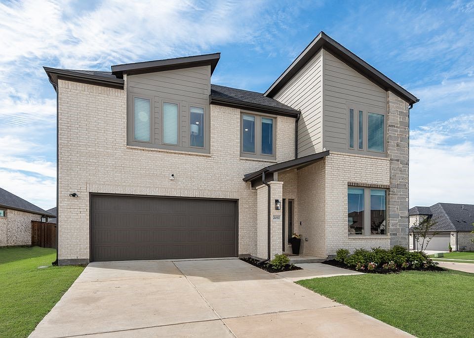 1st image of 2037 Dovedale Dr