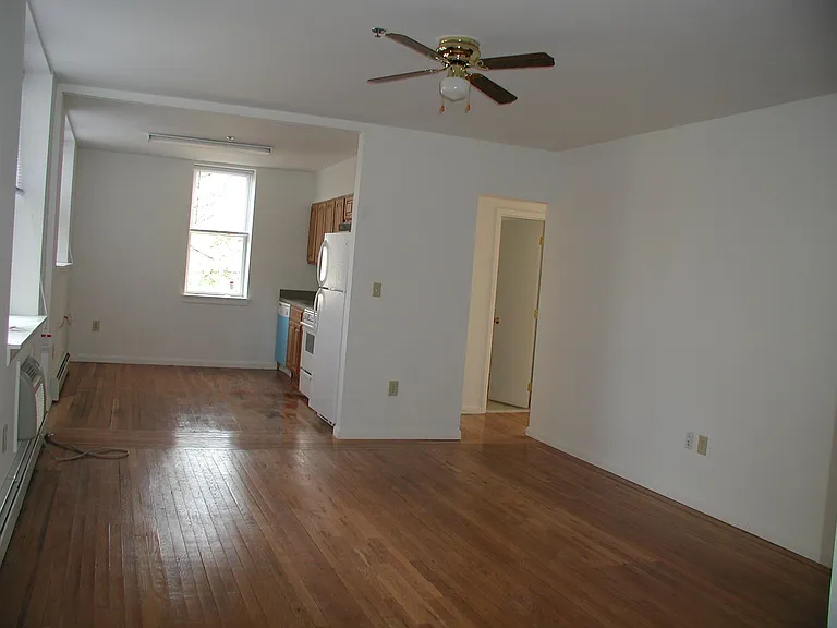 300 Carteret Pl — Photo 7