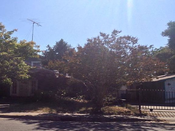 3rd image of 258 Santiago Ave