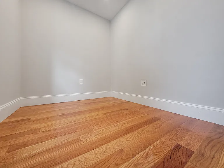 127 Shirley St #3 — Photo 6