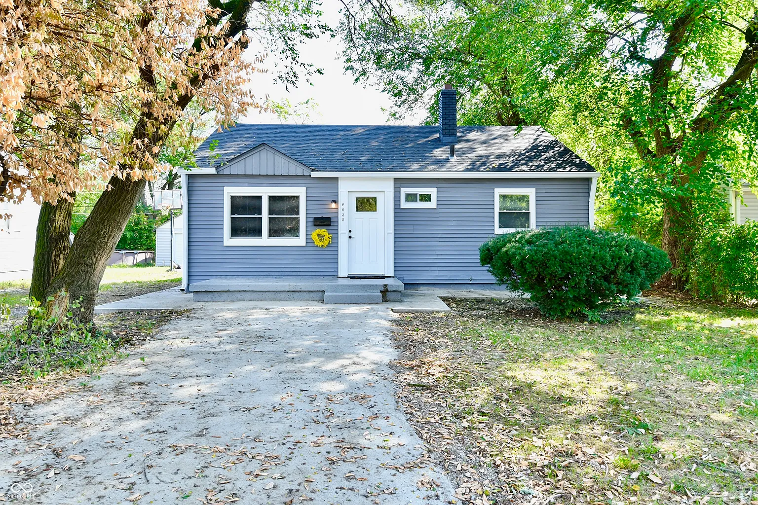 2035 N Tibbs Ave photo 1