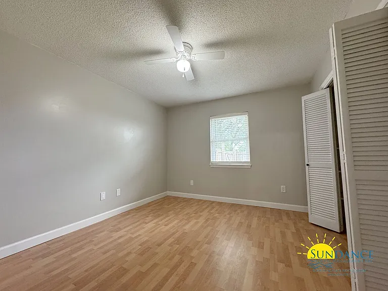 1501 Royal Palm Dr — Photo 17