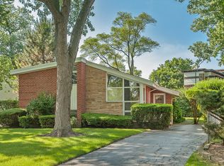 3220 Hill Ln, Wilmette, IL