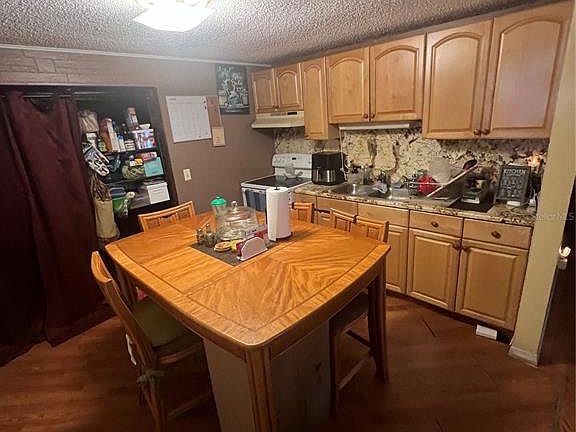 5th image of 6006 Vel St