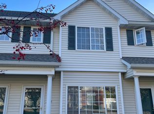 2085 Ridgeview Cir #2085, Clive, IA 50325