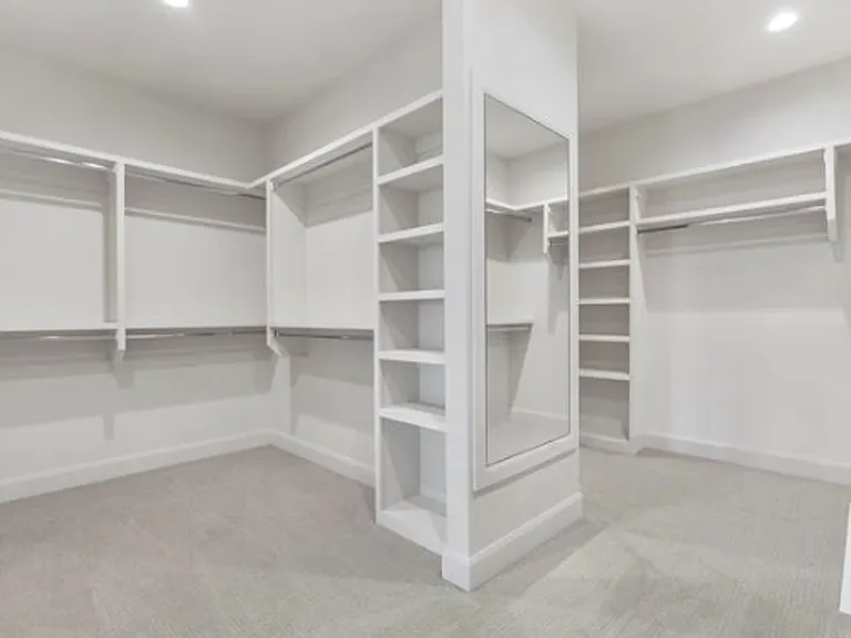 2717 E 134th Cir — Photo 18
