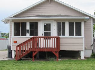 914 E 14th St, Scottsbluff, NE 69361