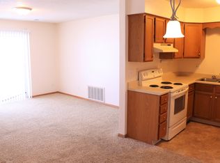 3507 Queen Dr SW #1, Cedar Rapids, IA 52404