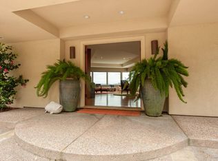 448 Fairhills Dr, San Rafael, CA 94901