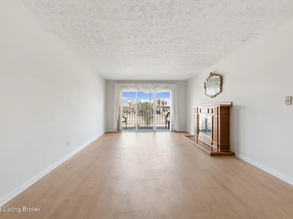 3030 Breckenridge Ln APT 204, Louisville, KY 40220