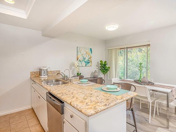 5th image of 1525 Walnut Leaf Dr Unit 210
