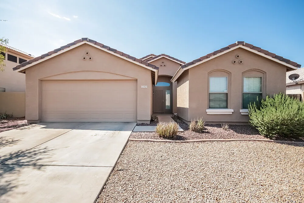 3 bed, 2.0 bath, 1537 sqft, $2,050 — Photo 1