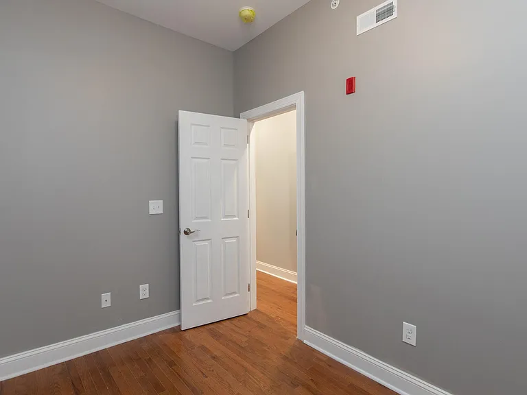 1021 W Dauphin St #1 — Photo 4