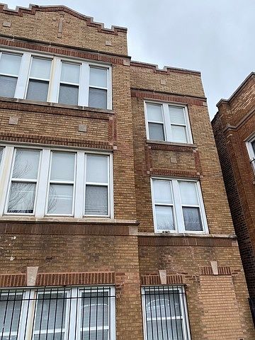 1st image of 4048 W Kamerling Ave #2R