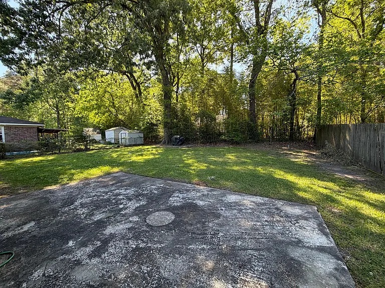 124 Miley Ave — Photo 16