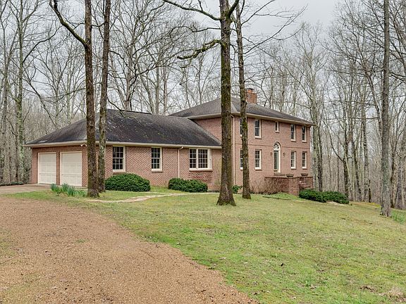 2nd image of 104 Woodmere Dr