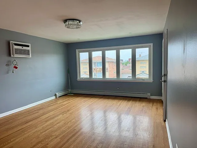 8523 W Winnemac Ave #2F — Photo 22