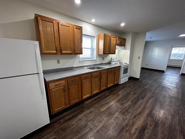 129 2nd St #1N — Photo 13