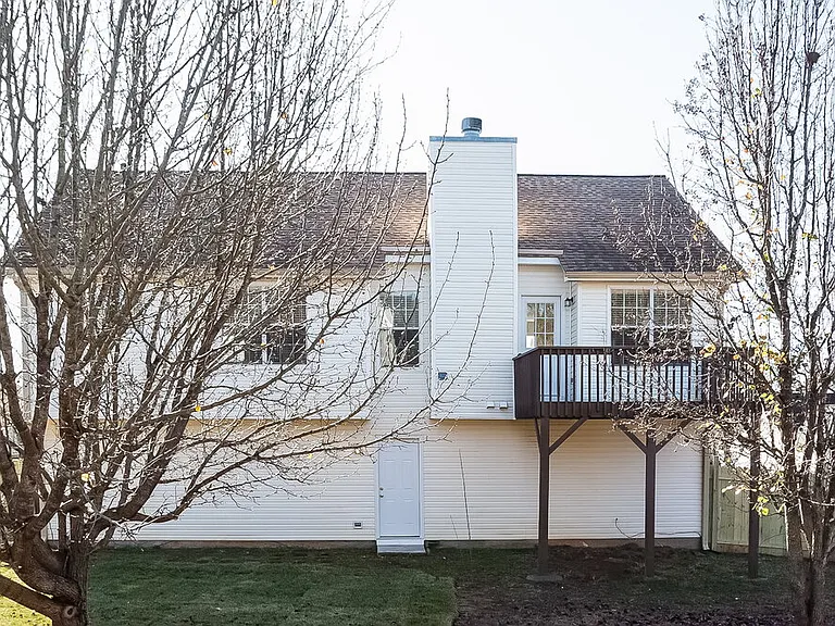 430 Summer Hill Cir — Photo 15