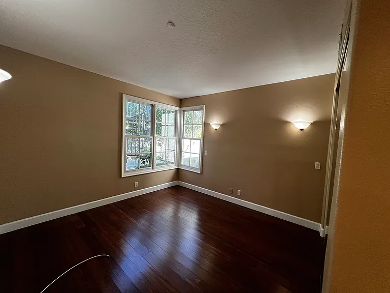 2357 Brookshire Ln — Photo 15