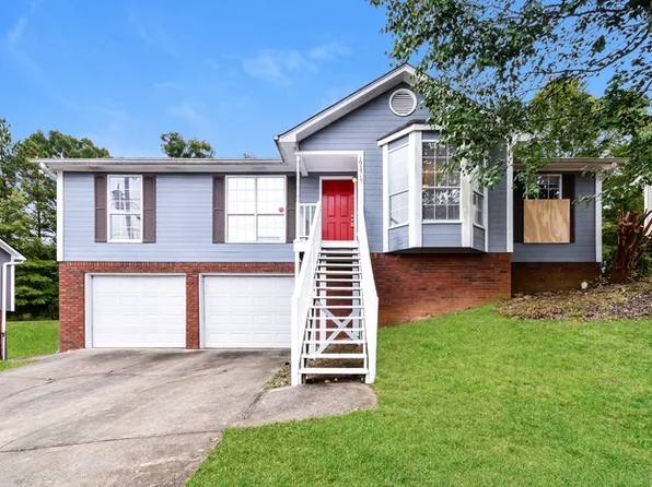 1917 Pebble Lake Cir, Birmingham, AL 35235