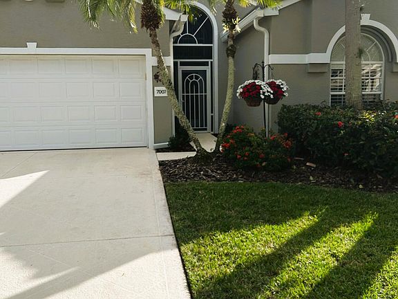 2nd image of 7007 SE Twin Oaks Circle