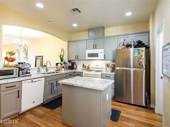 5th image of 8740 Deering Bay Dr