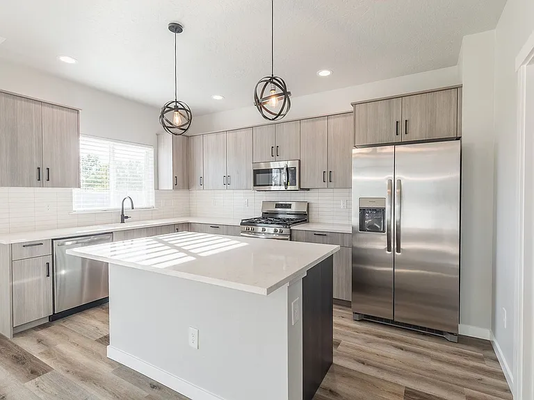 2640 N Silver Wolf Ave — Photo 15
