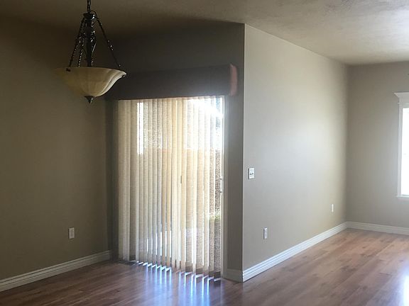 4th image of 9856 W Sleepy Hollow Ln