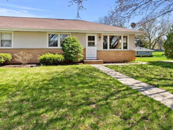 813 Riverview DRIVE, Plymouth, WI 53073