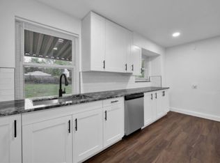 3942 Standish Ave, Cincinnati, OH 45213