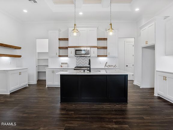 2nd image of 109 Gentle Island Dr