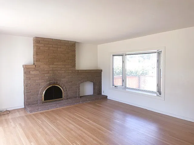 3 bed, 1450 sqft, $4,095 — Photo 2