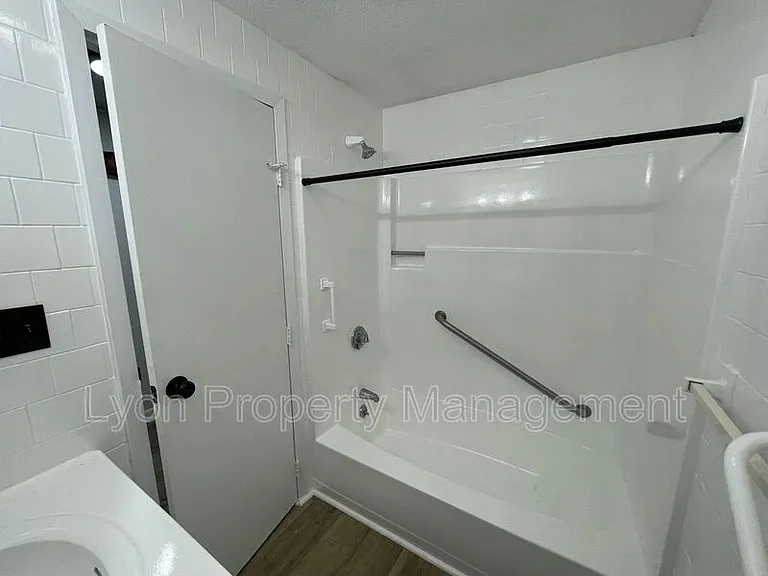 302 Pond St #2A — Photo 9