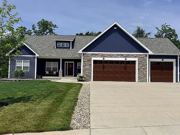 2nd image of 10940 Mystic Heights Trl