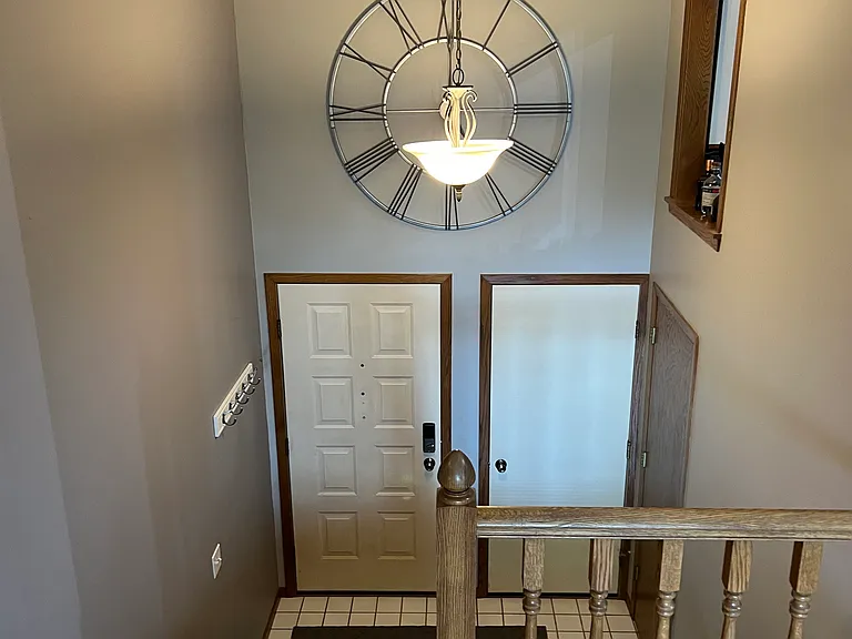 Eagle Crest Dr — Photo 16