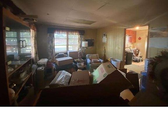 5th image of 255 SE 4th Ave