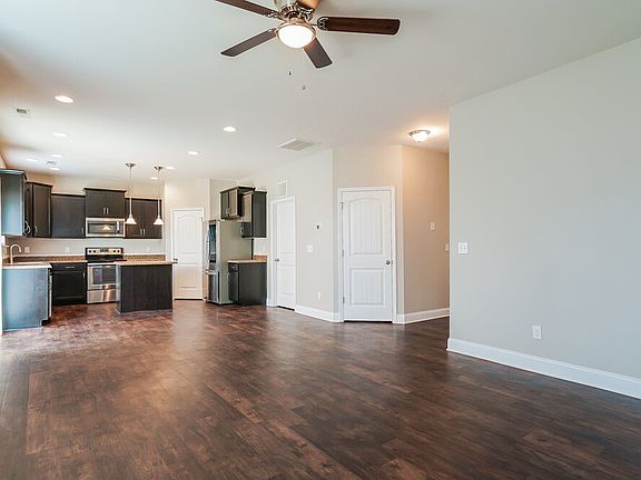 4th image of 3417 Snowberry Dr