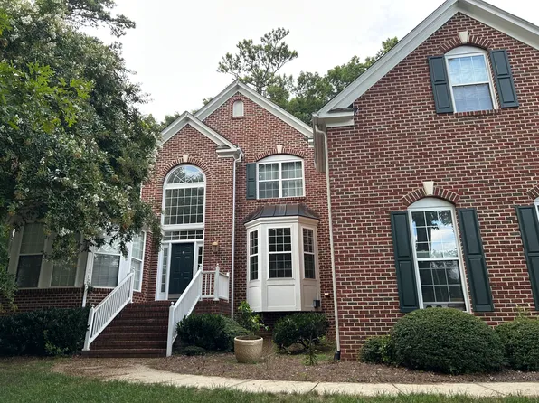 7 Davis Love Dr, Chapel Hill, NC 27517