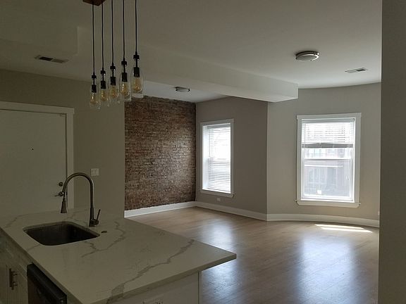 3rd image of 4541-43 S Indiana Ave #4541-2N