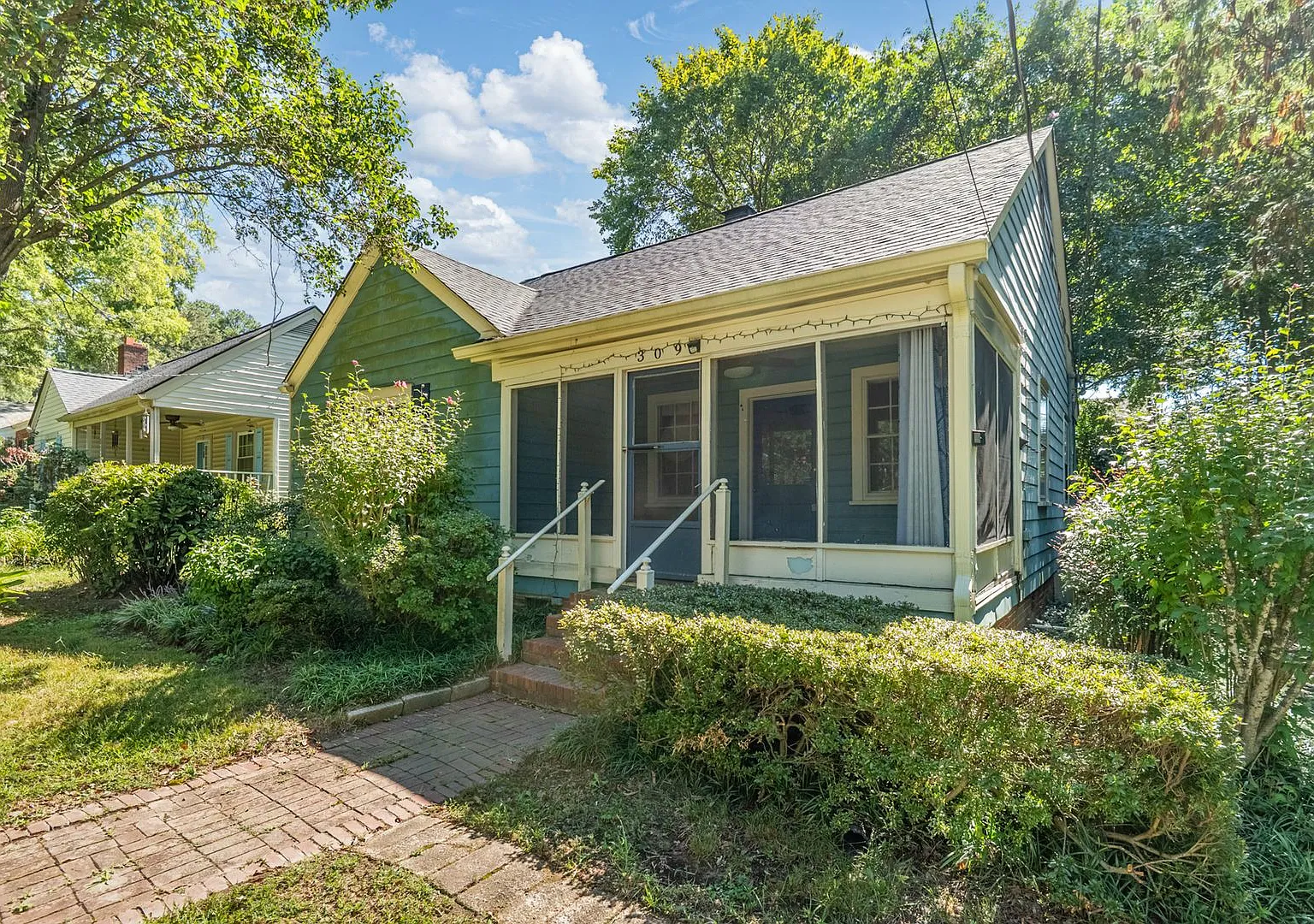 Charming Durham Home with ADU, Screened Porch & Hardwood Floors — Photo 2
