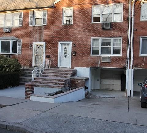 3rd image of 1037 E 81st St